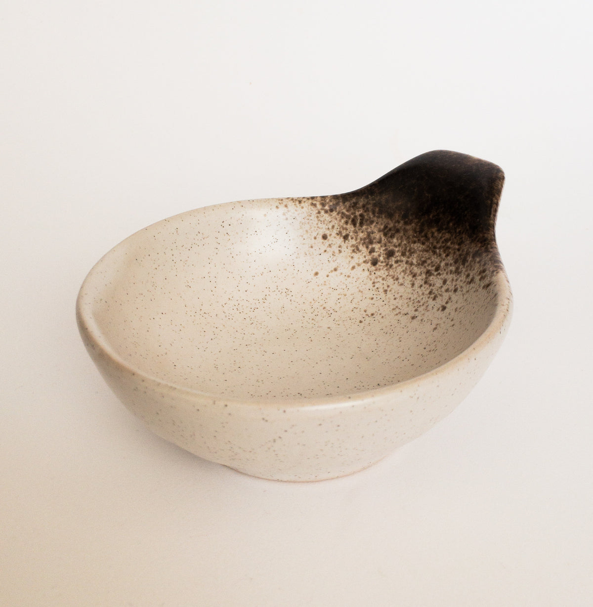 Ceramic bowl - for tempura, soba noodles, udon noodles, sukiyaki, dessert etc