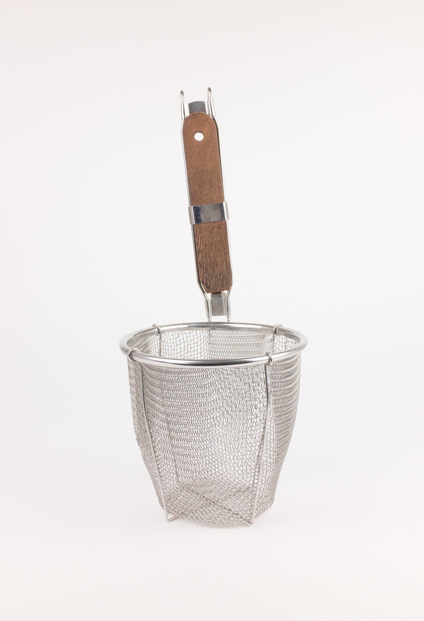 Ramen noodle strainer