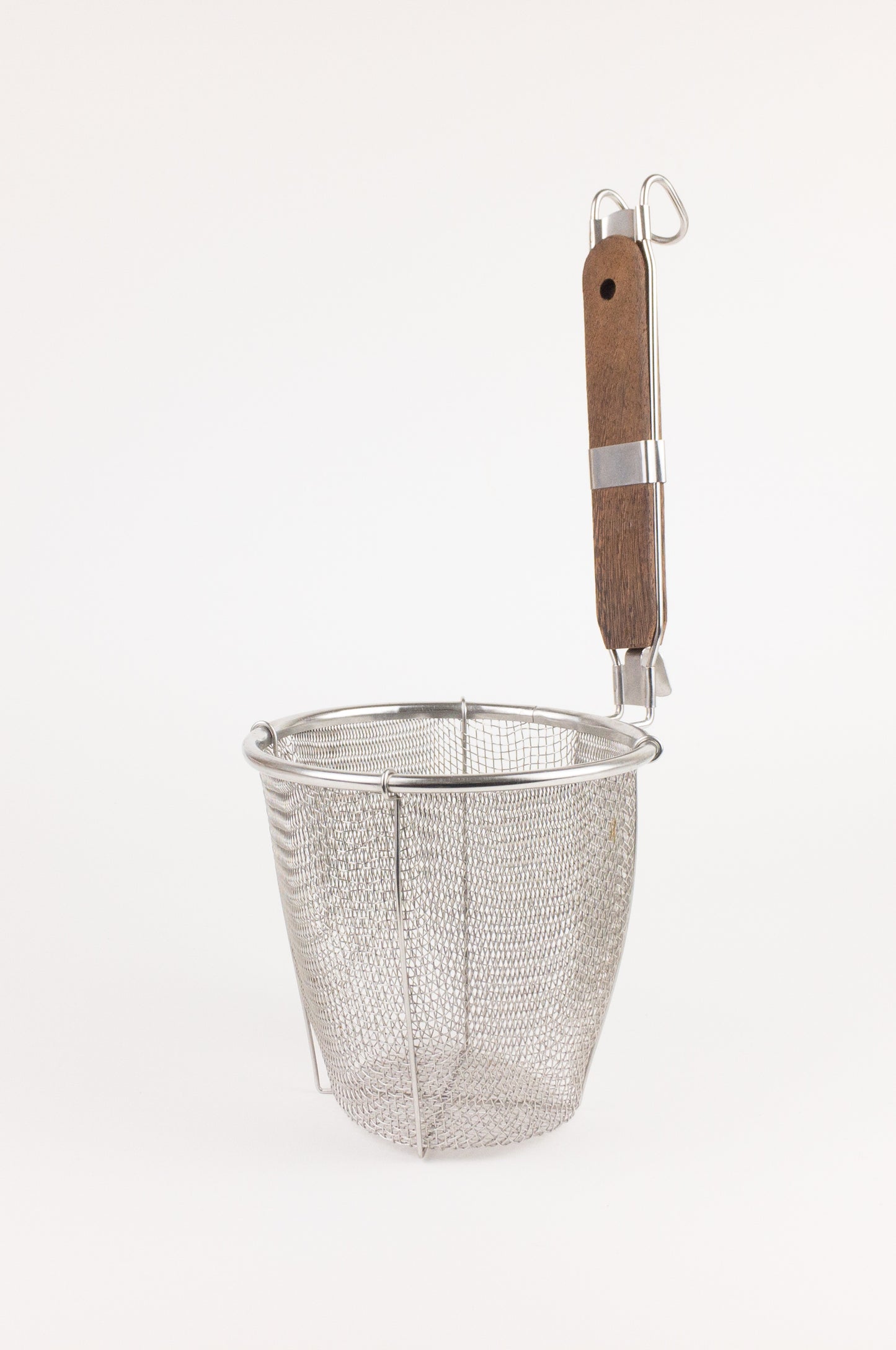 Ramen noodle strainer